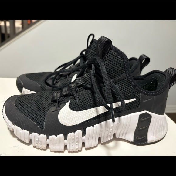 Nike Metcon Free Training Shoes - Picture 3 of 4